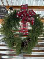 Red_and_green_plaid_wreath